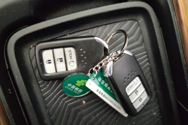 Used Honda CR-V 2017 240TURBO CVT Front-Wheel Drive Fashion Edition Vehicle Key