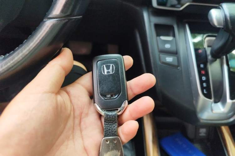 Used Honda CR-V 2017 240TURBO CVT Front-Wheel Drive Fashion Edition Vehicle Key