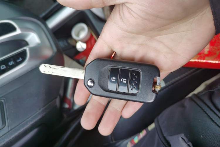 Used Honda CR-V 2017 240TURBO CVT 2WD Comfort Version Vehicle Key