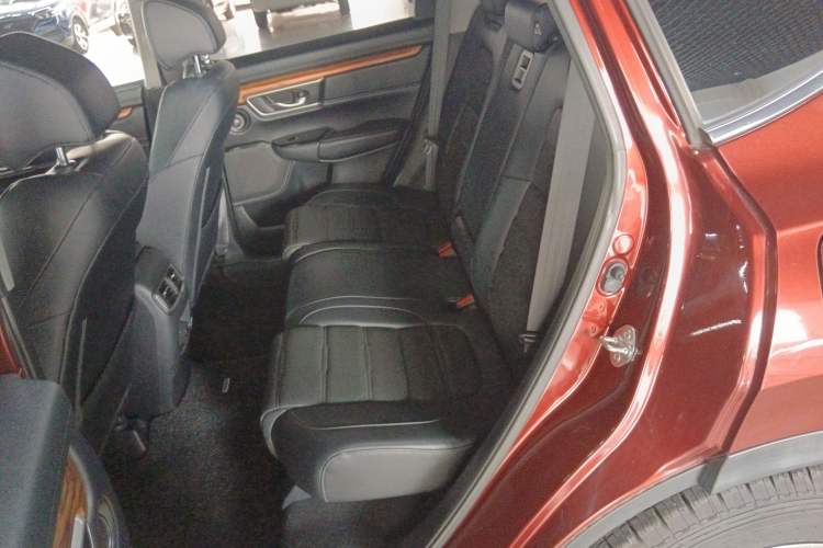 Used Honda CR-V 2017 240TURBO CVT Front-Wheel Drive Fashion Edition Left Rear Seat
