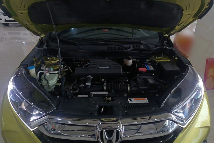 Used Honda CR-V 2017 240TURBO CVT Front-Wheel Drive Fashion Edition Engine Bay