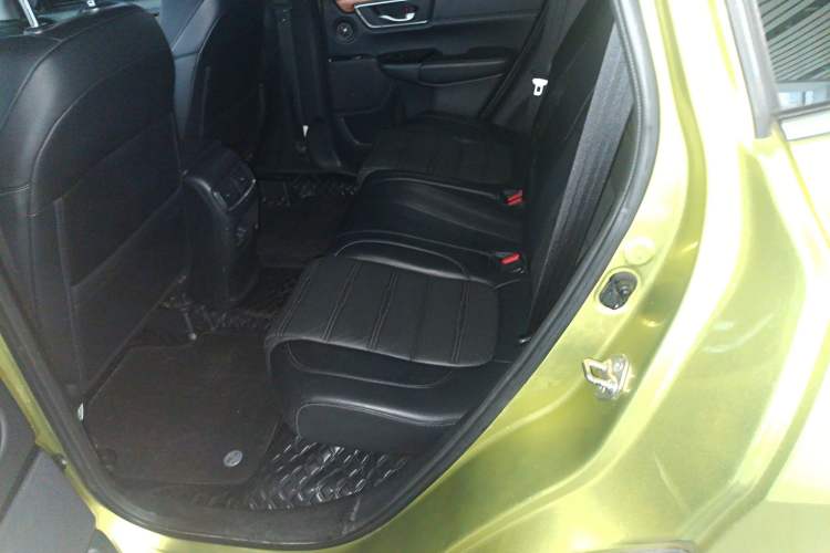 Used Honda CR-V 2017 240TURBO CVT Front-Wheel Drive Fashion Edition Interior 3