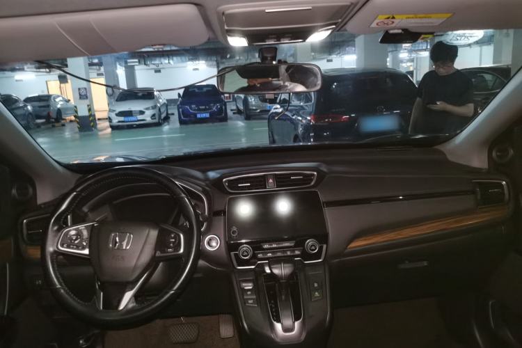 Used Honda CR-V 2017 240TURBO CVT Front-Wheel Drive Fashion Edition Center Console