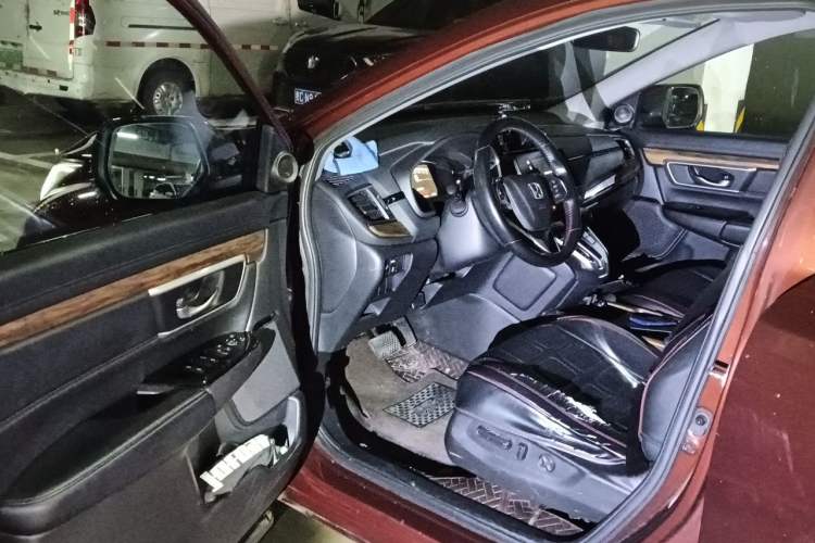 Used Honda CR-V 2017 240TURBO CVT Front-Wheel Drive Fashion Edition Driver Seat