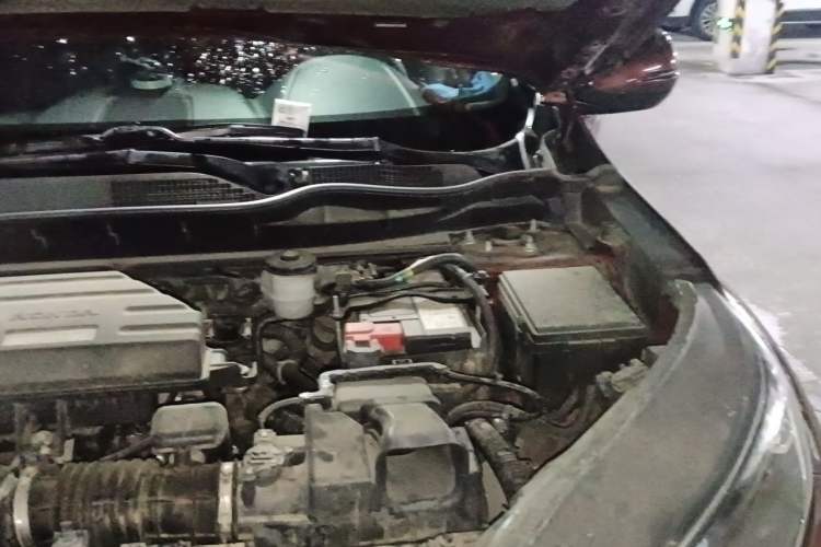 Used Honda CR-V 2017 240TURBO CVT Front-Wheel Drive Fashion Edition Engine Bay Left