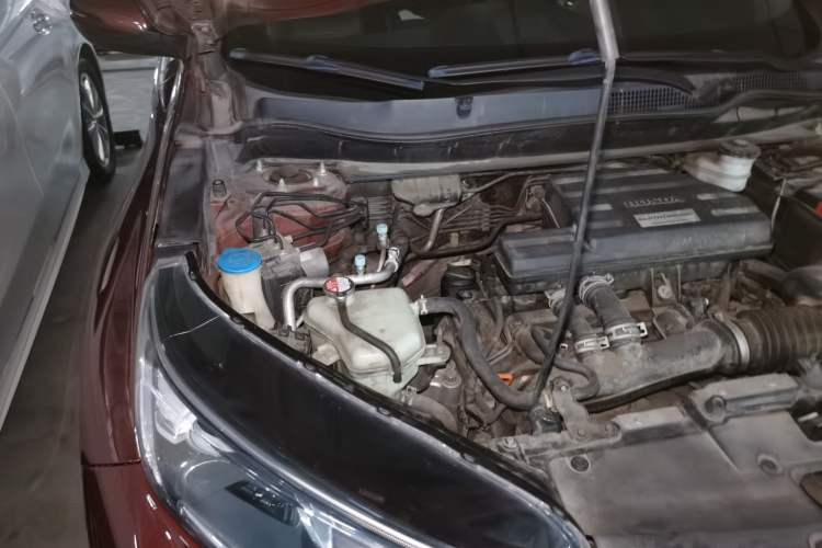 Used Honda CR-V 2017 240TURBO CVT Front-Wheel Drive Fashion Edition Engine Bay Right