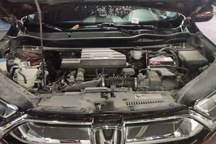 Used Honda CR-V 2017 240TURBO CVT Front-Wheel Drive Fashion Edition Engine Bay