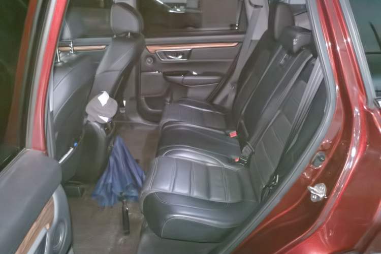 Used Honda CR-V 2017 240TURBO CVT Front-Wheel Drive Fashion Edition Left Rear Seat