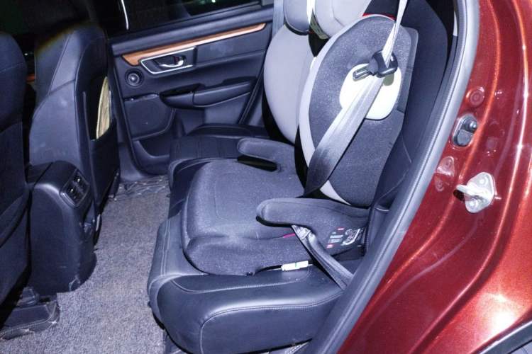 Used Honda CR-V 2017 240TURBO CVT Front-Wheel Drive Fashion Edition Left Rear Seat