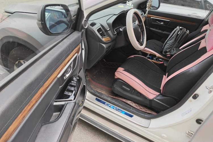 Used Honda CR-V 2017 240TURBO CVT Front-Wheel Drive Fashion Edition Driver Seat