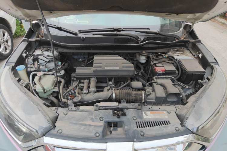 Used Honda CR-V 2017 240TURBO CVT Front-Wheel Drive Fashion Edition Engine Bay