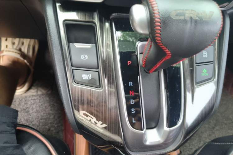 Used Honda CR-V 2017 240TURBO CVT Front-Wheel Drive Fashion Edition Gear Lever