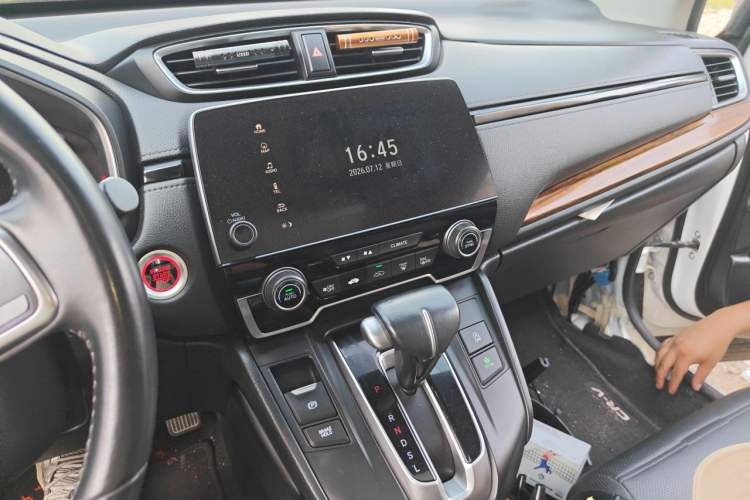 Used Honda CR-V 2017 240TURBO CVT Front-Wheel Drive Fashion Edition Audio And AC Panel