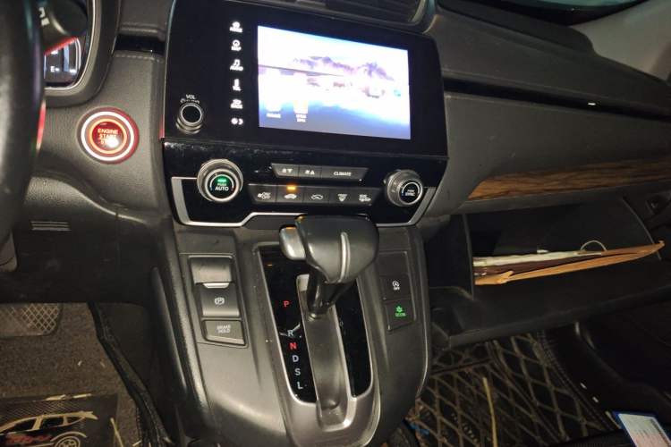 Used Honda CR-V 2017 240TURBO CVT Front-Wheel Drive Fashion Edition Audio And AC Panel