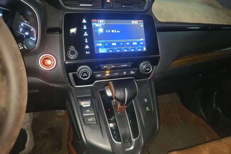 Used Honda CR-V 2017 240TURBO CVT Front-Wheel Drive Fashion Edition Audio And AC Panel