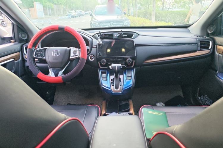 Used Honda CR-V 2017 240TURBO CVT Front-Wheel Drive Fashion Edition Center Console