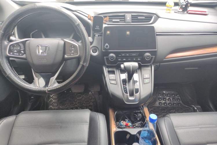 Used Honda CR-V 2017 240TURBO CVT Front-Wheel Drive Fashion Edition Center Console