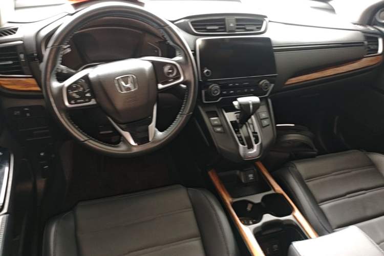 Used Honda CR-V 2017 240TURBO CVT Front-Wheel Drive Fashion Edition Center Console
