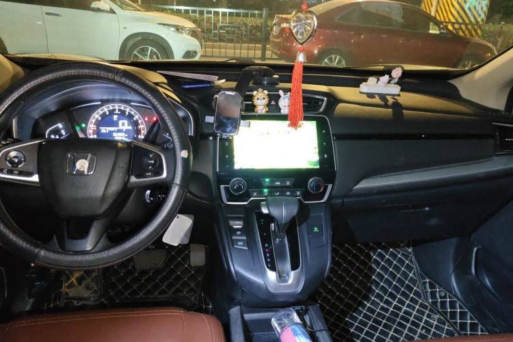 Used Honda CR-V 2017 240TURBO CVT 2WD Comfort Version Center Console