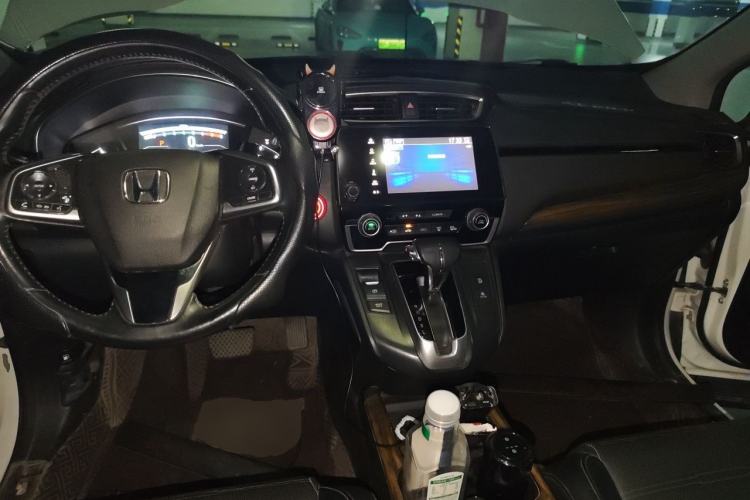 Used Honda CR-V 2017 240TURBO CVT Front-Wheel Drive Fashion Edition Center Console