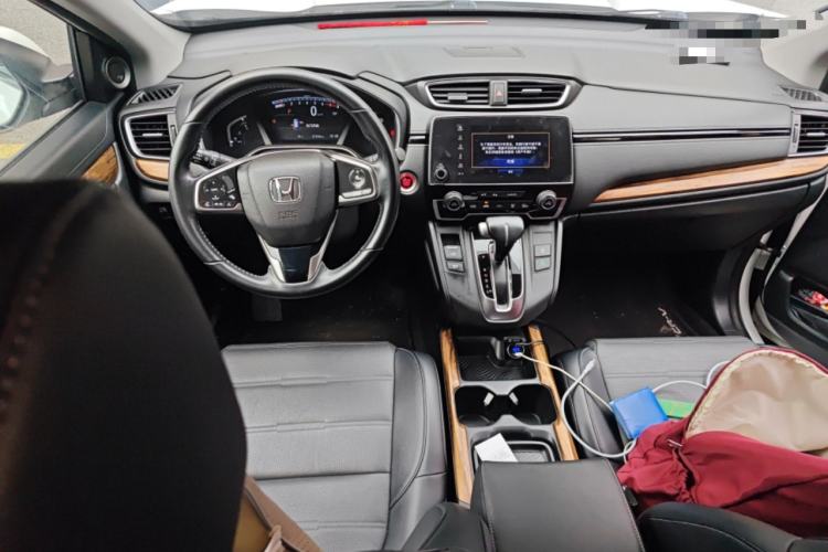 Used Honda CR-V 2017 240TURBO CVT Front-Wheel Drive Fashion Edition Center Console