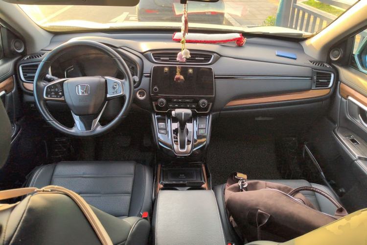 Used Honda CR-V 2017 240TURBO CVT Front-Wheel Drive Fashion Edition Center Console