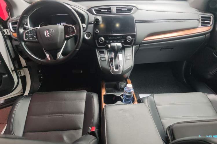 Used Honda CR-V 2017 240TURBO CVT Front-Wheel Drive Fashion Edition Center Console