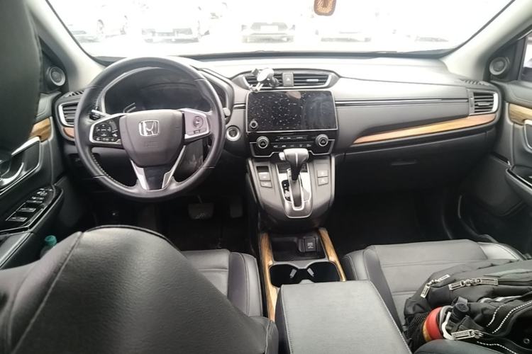 Used Honda CR-V 2017 240TURBO CVT Front-Wheel Drive Fashion Edition Center Console
