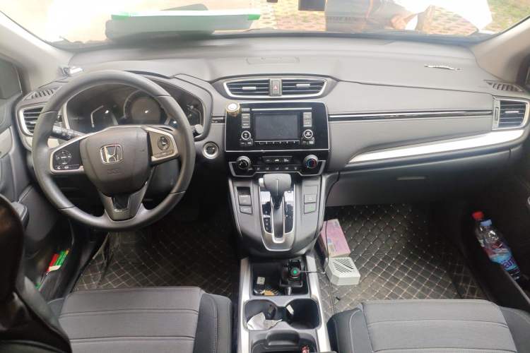 Used Honda CR-V 2017 240TURBO CVT 2WD Urban Edition Center Console