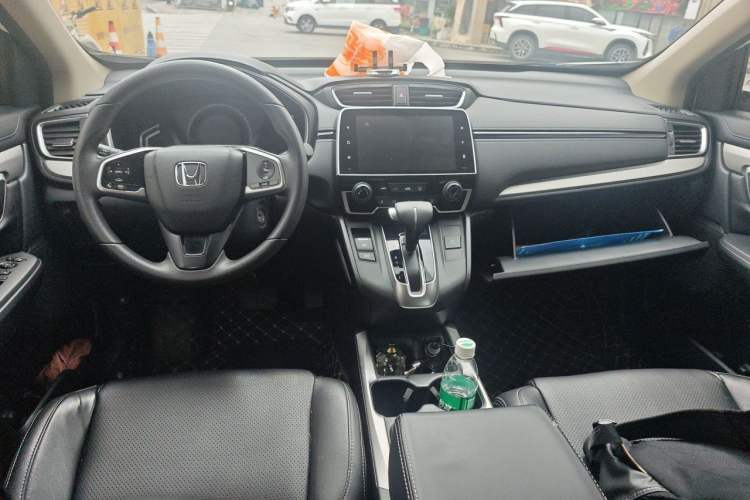 Used Honda CR-V 2017 240TURBO CVT 2WD Comfort Version Center Console