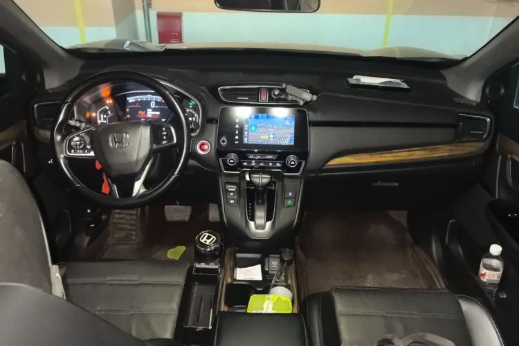 Used Honda CR-V 2017 240TURBO CVT Front-Wheel Drive Fashion Edition Center Console