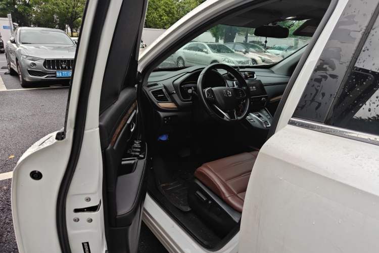 Used Honda CR-V 2017 Hybrid 2.0L Pure Drive Edition Driver Seat