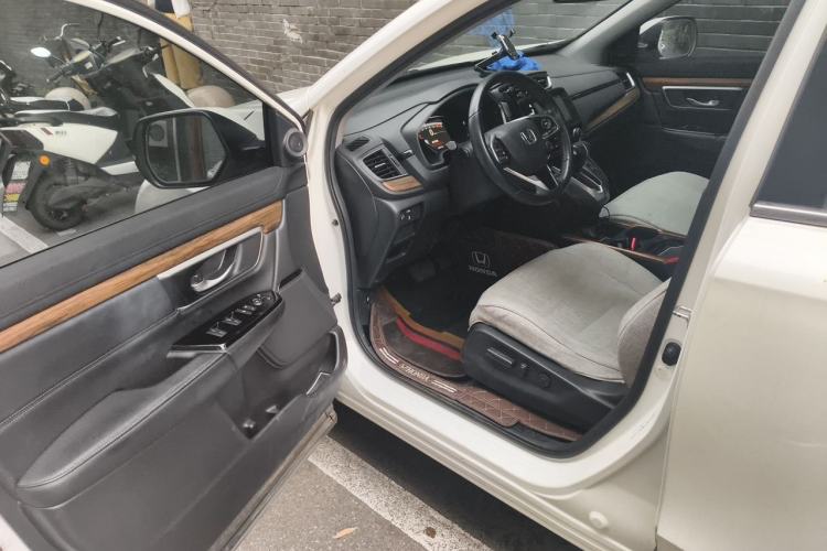 Used Honda CR-V 2017 240TURBO CVT Front-Wheel Drive Fashion Edition Driver Seat