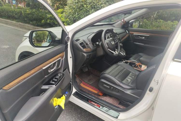 Used Honda CR-V 2017 240TURBO CVT Front-Wheel Drive Fashion Edition Driver Seat