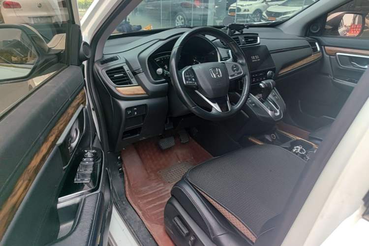 Used Honda CR-V 2017 240TURBO CVT Front-Wheel Drive Fashion Edition Driver Seat