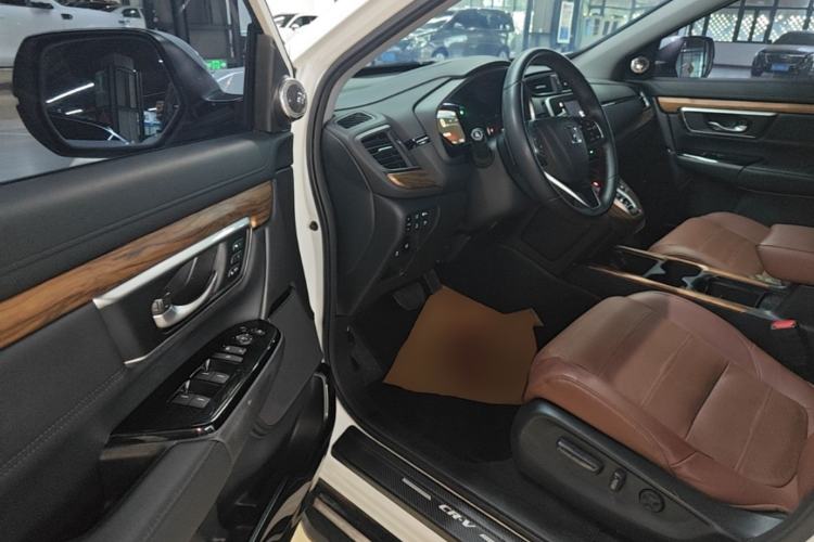 Used Honda CR-V 2017 Hybrid 2.0L Pure Edition Driver Seat