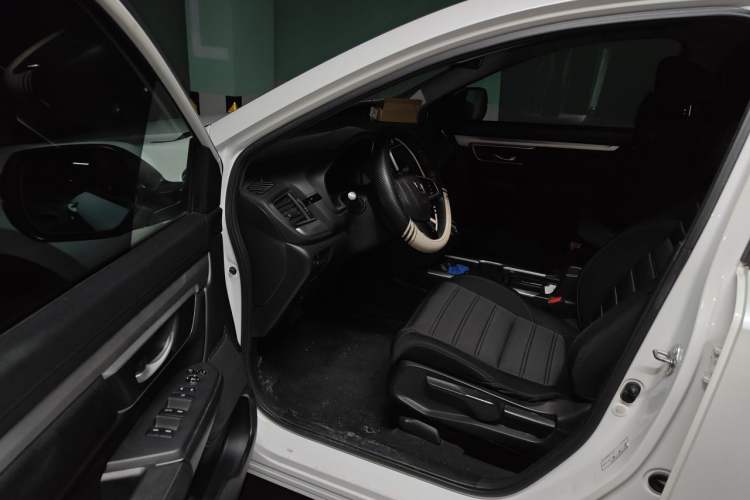 Used Honda CR-V 2017 240TURBO CVT 2WD Urban Edition Driver Seat