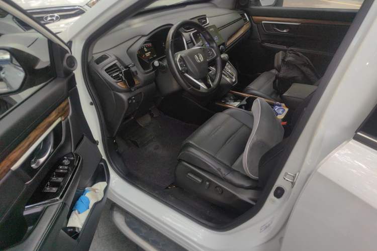 Used Honda CR-V 2017 240TURBO CVT Front-Wheel Drive Fashion Edition Driver Seat