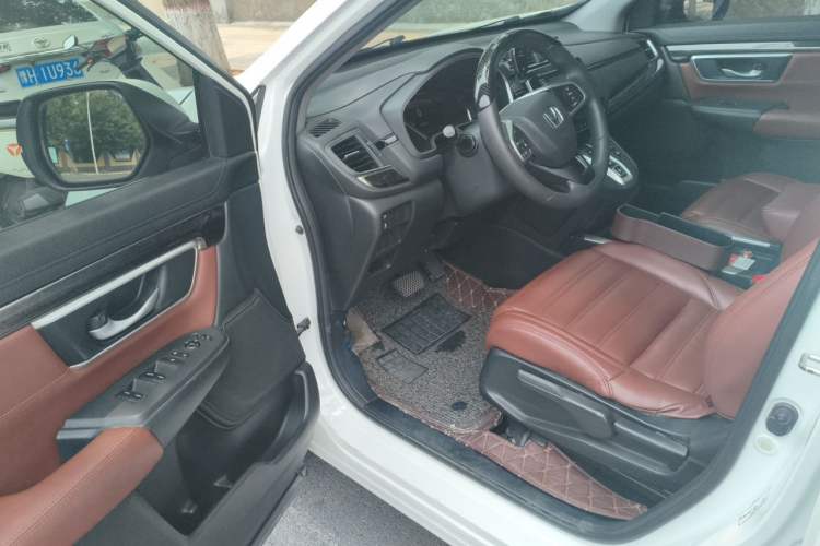 Used Honda CR-V 2017 Hybrid 2.0L Pure Speed Edition Driver Seat
