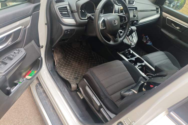 Used Honda CR-V 2017 240TURBO CVT 2WD Urban Edition Driver Seat