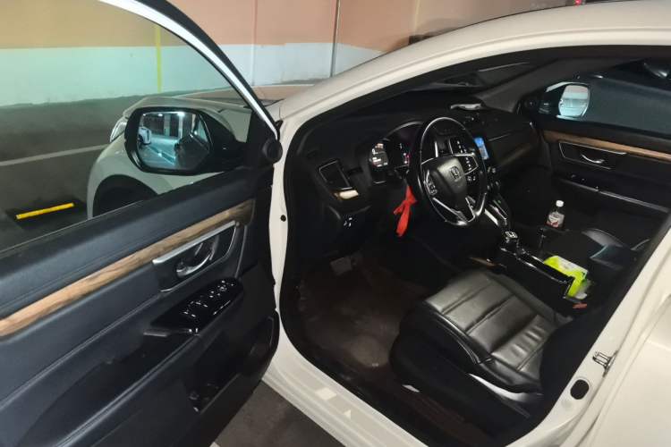 Used Honda CR-V 2017 240TURBO CVT Front-Wheel Drive Fashion Edition Driver Seat