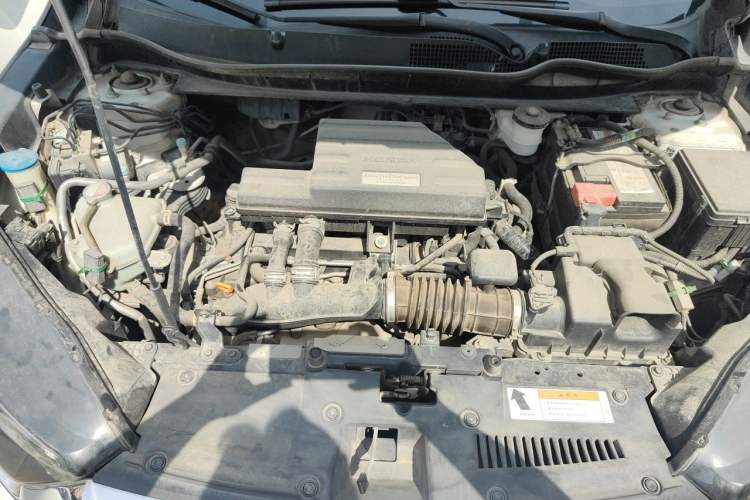 Used Honda CR-V 2017 240TURBO CVT Front-Wheel Drive Fashion Edition Engine Bay