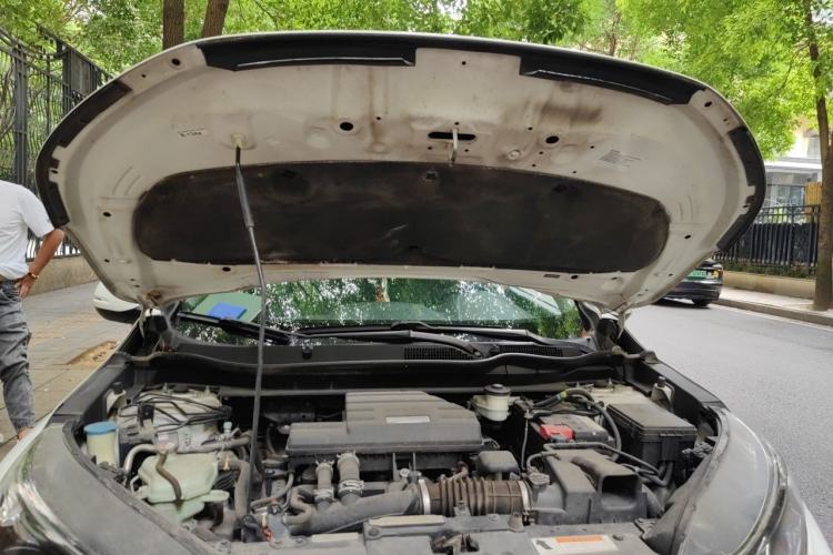 Used Honda CR-V 2017 240TURBO CVT Front-Wheel Drive Fashion Edition Engine Bay