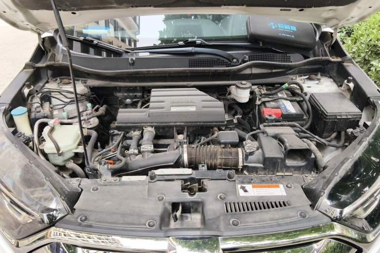 Used Honda CR-V 2017 240TURBO CVT Front-Wheel Drive Fashion Edition Engine Bay