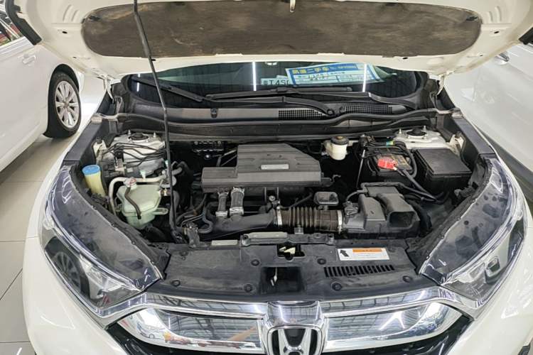 Used Honda CR-V 2017 240TURBO CVT 2WD Comfort Version Engine Bay
