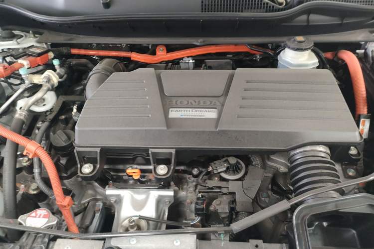 Used Honda CR-V 2017 Hybrid 2.0L Pure Speed Edition Engine Bay
