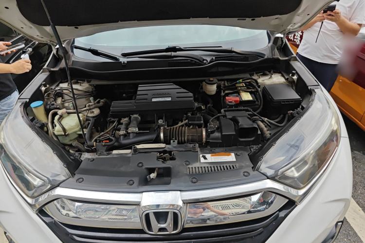 Used Honda CR-V 2017 240TURBO CVT Front-Wheel Drive Fashion Edition Engine Bay
