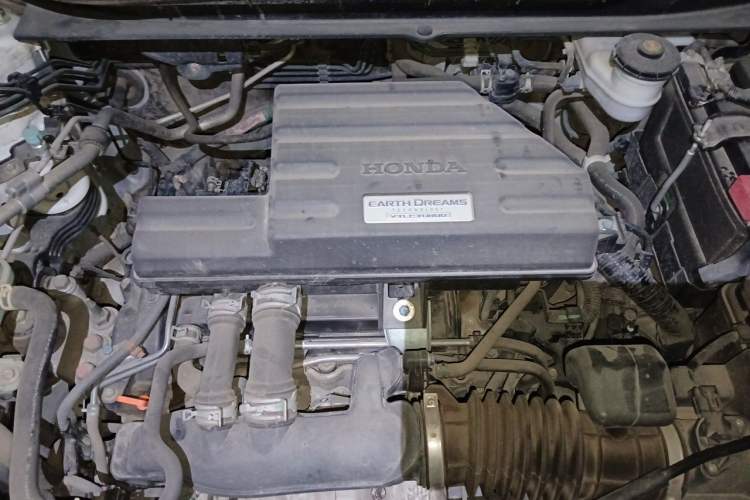 Used Honda CR-V 2017 240TURBO CVT Front-Wheel Drive Fashion Edition Engine Bay