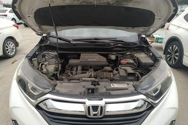 Used Honda CR-V 2017 240TURBO CVT Front-Wheel Drive Fashion Edition Engine Bay