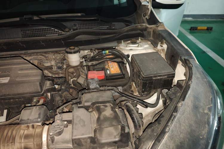 Used Honda CR-V 2017 240TURBO CVT Front-Wheel Drive Fashion Edition Engine Bay Left